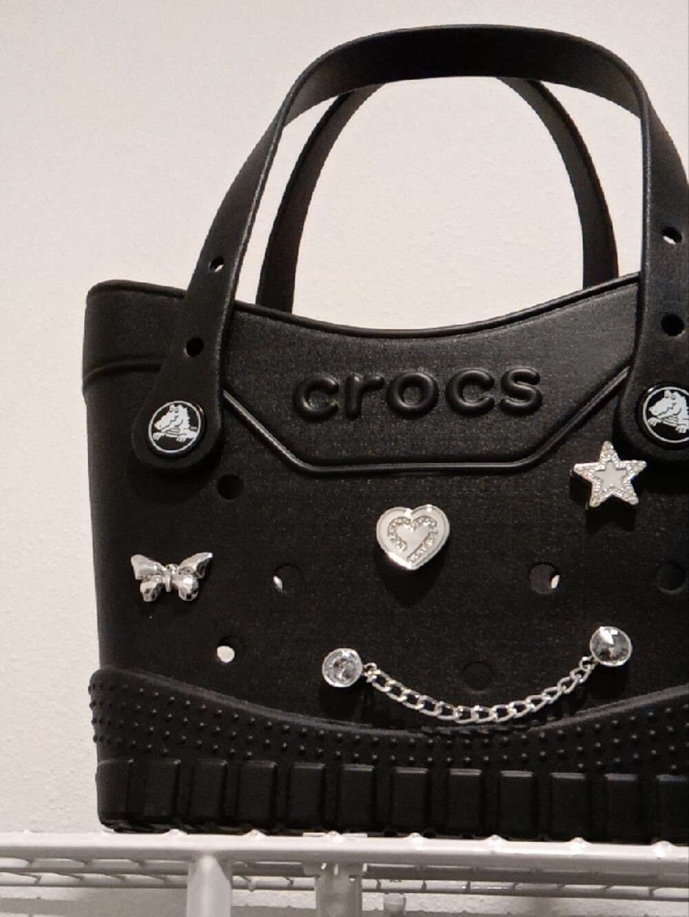 NEW CROCS Black Tote with Silver Charm Accents - NWOT - Picture 2 of 4